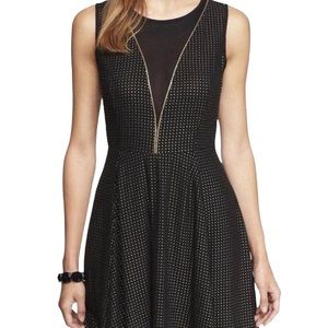⚡️ 3 for $45 ⚡️ NWT Express black and gold dress